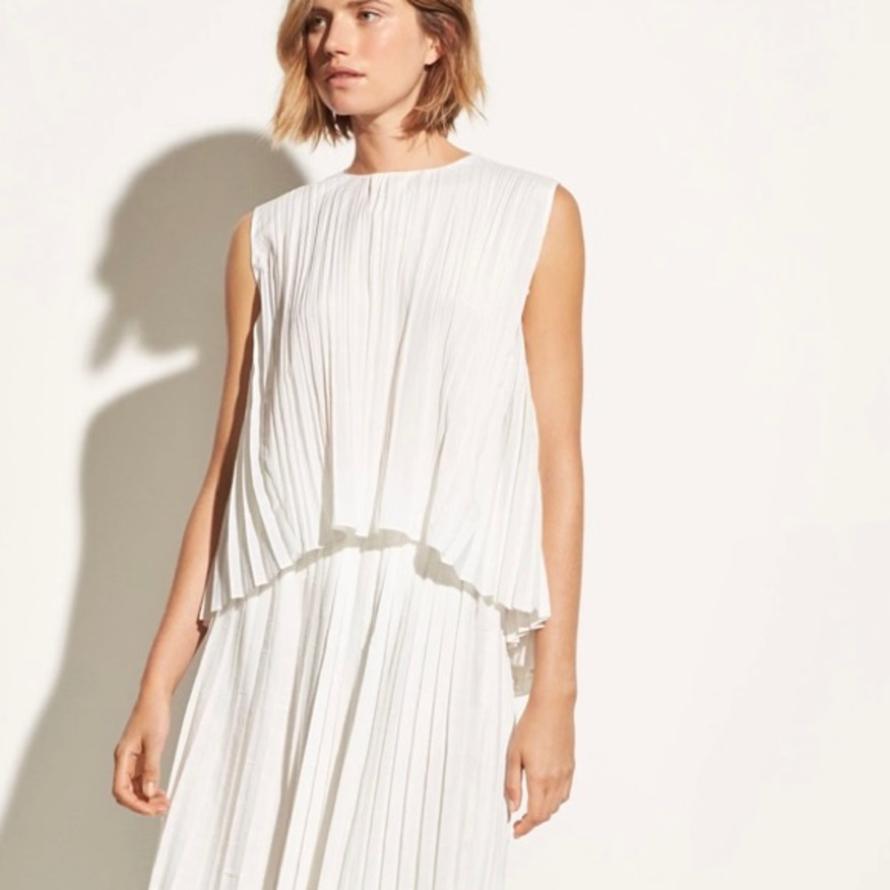 Vince | pleated shell in off white (M)
